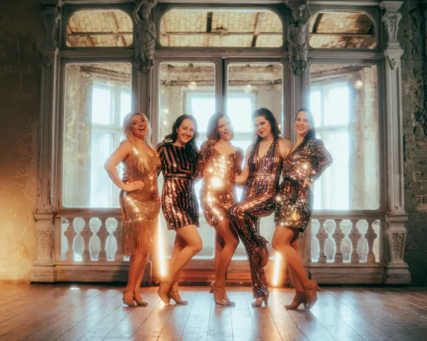 Dancing Queen | 2022